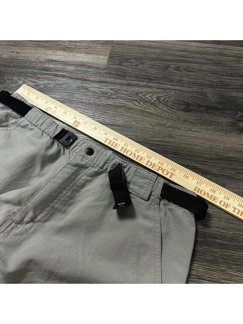 Vintage Gorpcore the north face hiking utility grey tan shorts 34x10